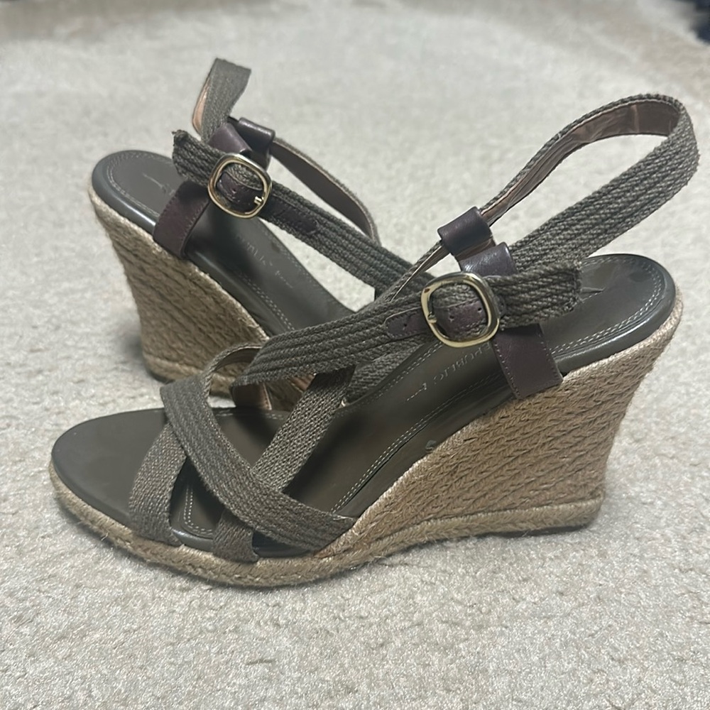 Banana republic wedge heels